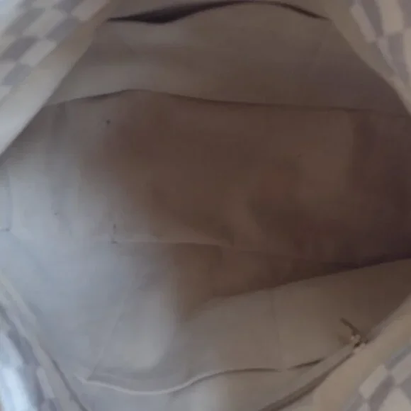 💯% authentic Louis Vuitton Artsy Azur - Picture 7 of 16